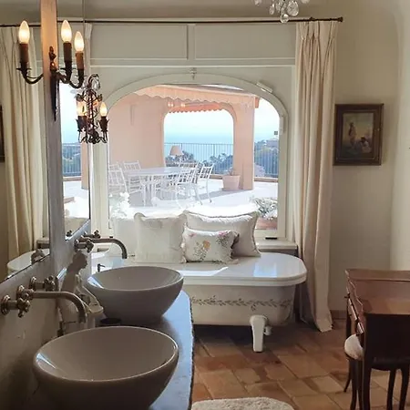 Semesterbostad Vue De Reve 4 Personen *